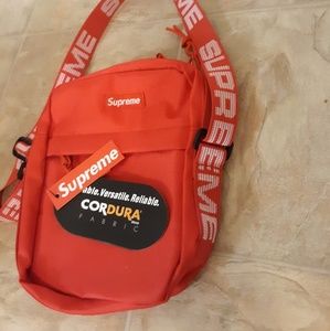 Supreme shoulder bag